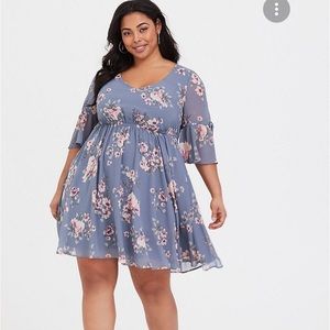 Size 1 Torrid Floral chiffon Dress